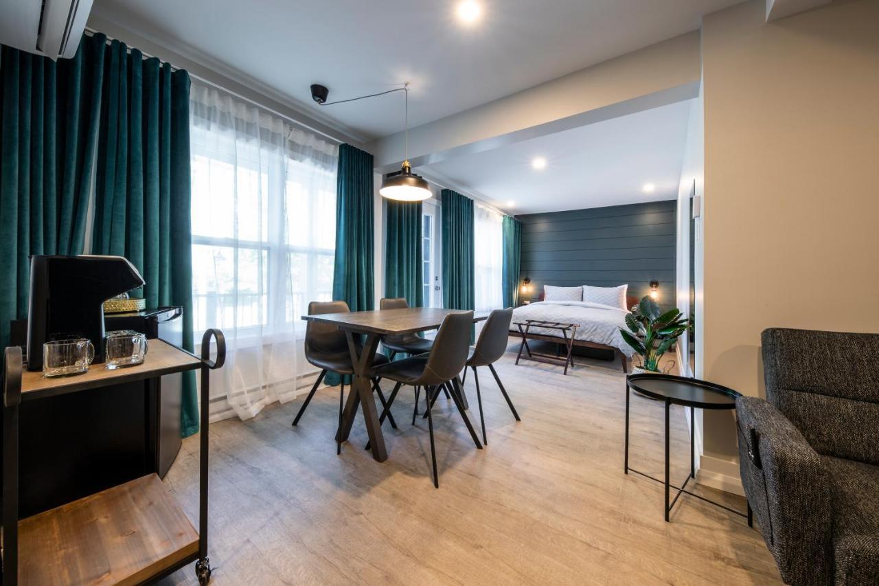 Square Victoria Maison Hoteliere East Angus Екстериор снимка