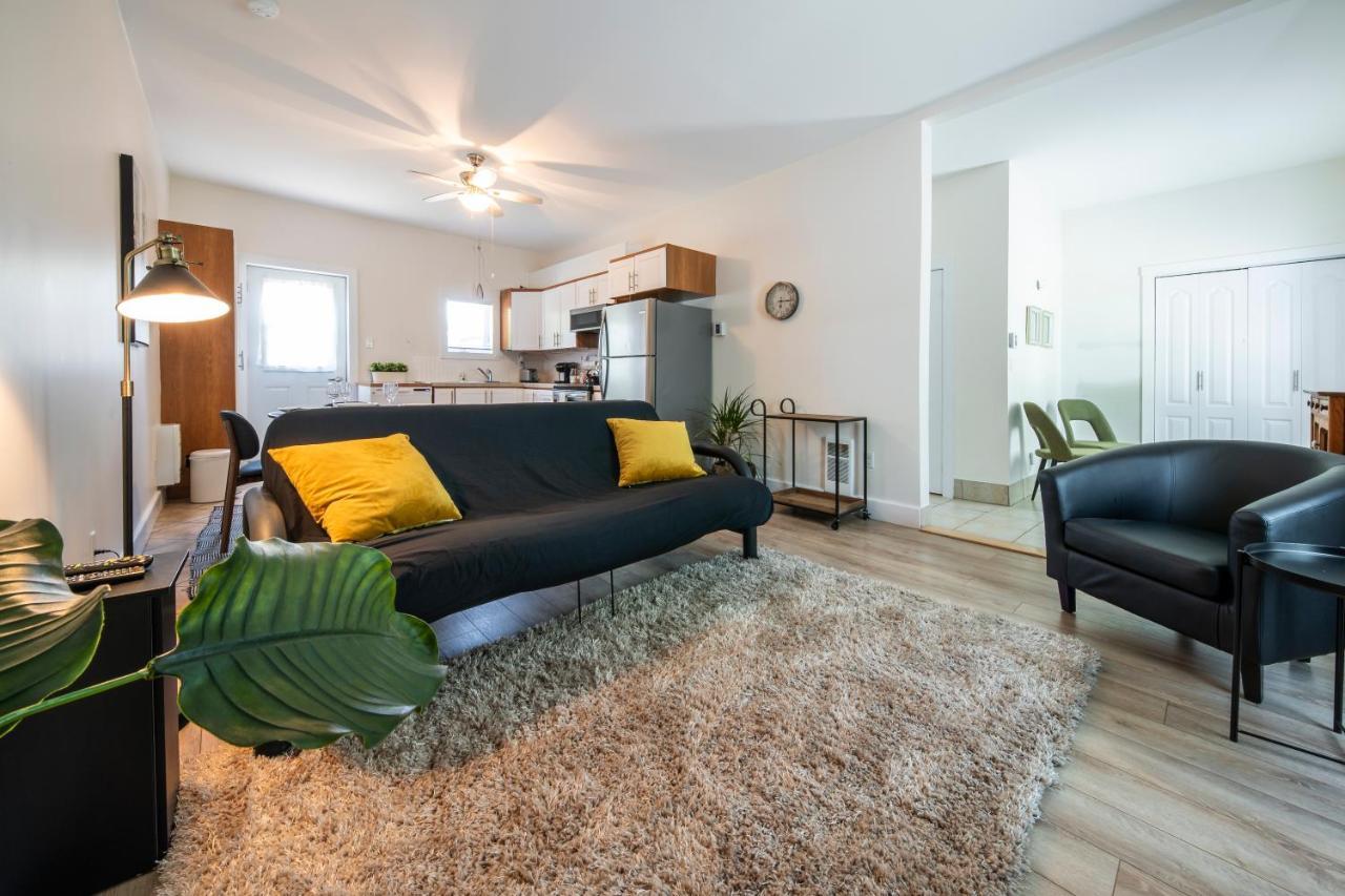 Square Victoria Maison Hoteliere East Angus Екстериор снимка