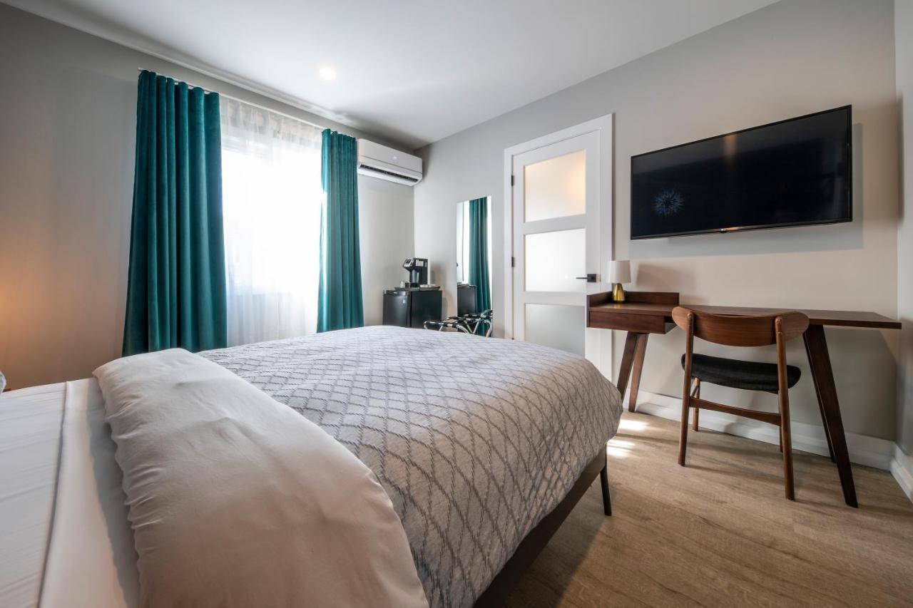 Square Victoria Maison Hoteliere East Angus Екстериор снимка