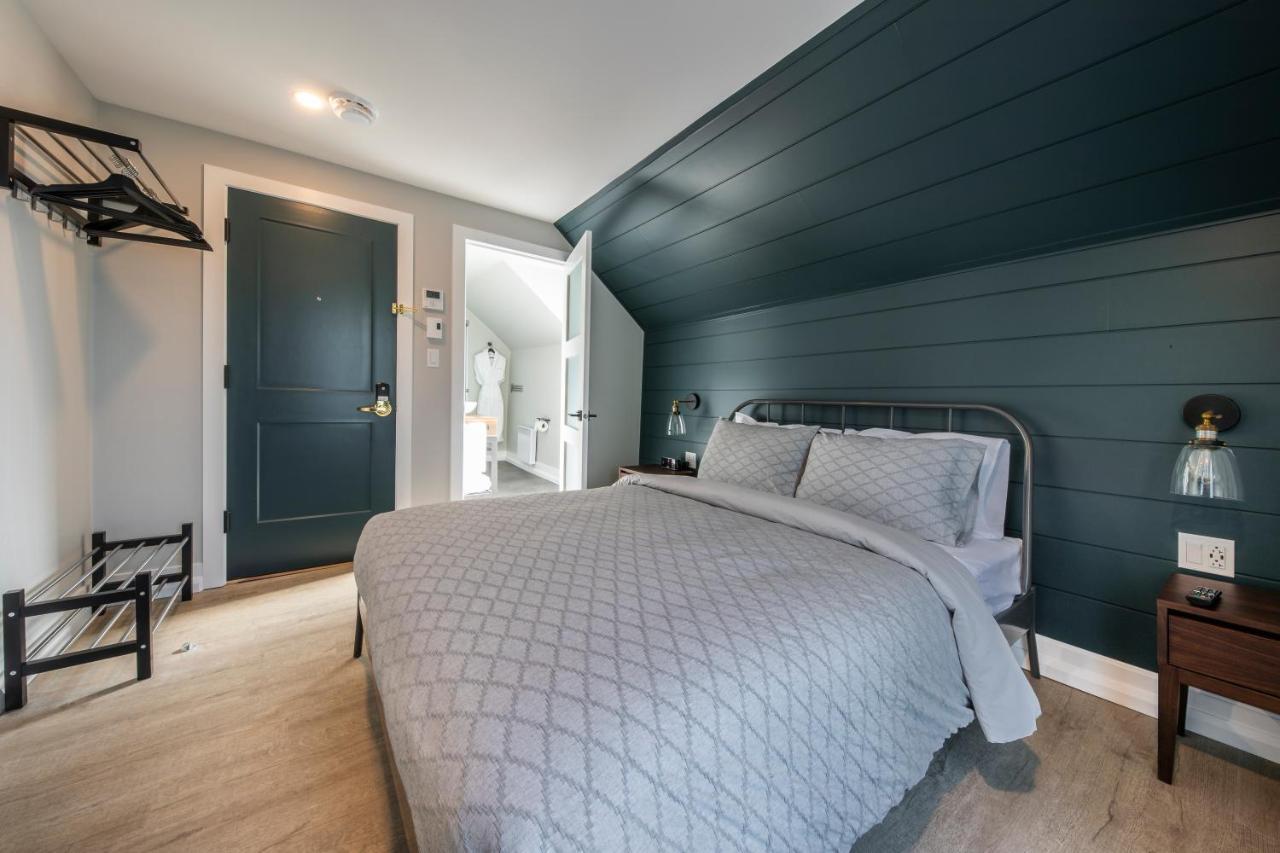 Square Victoria Maison Hoteliere East Angus Екстериор снимка