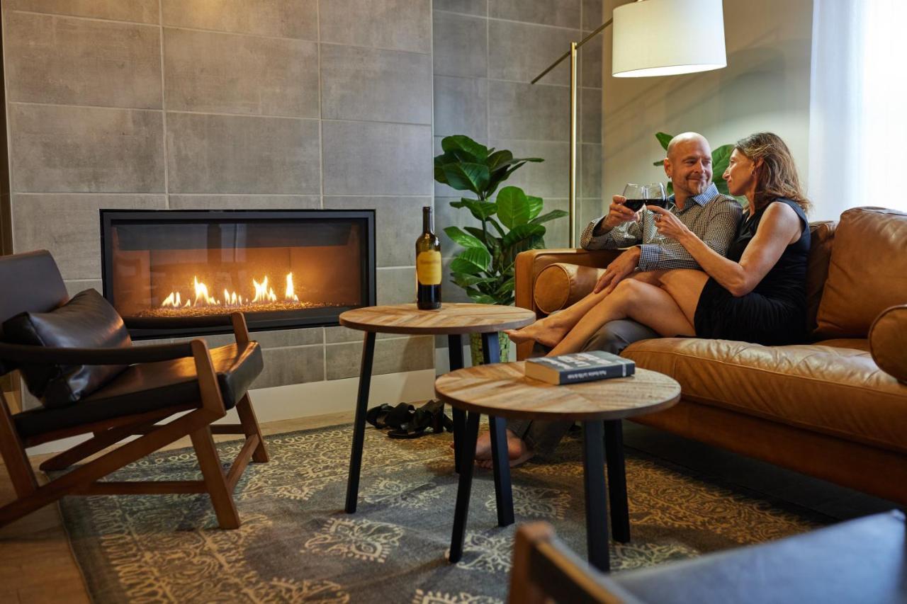 Square Victoria Maison Hoteliere East Angus Екстериор снимка